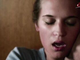 Алисия Викандер секси – Любимая (2010) #5