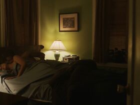 Эмили Мид секси – Двойка s03e04 (2019) #2