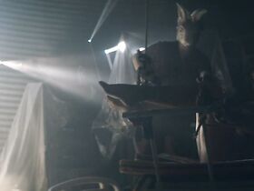 Нора Ессаян секси – Ферма (2018) #8