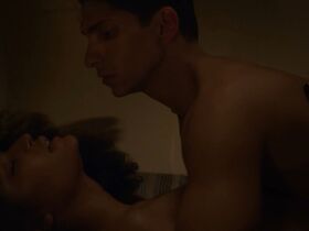 Индия Мур секси – Позируй! s02e07 (2019) #12