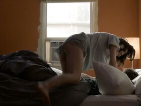 Джулия Голдани Тейес секси – Любовники s05e04 (2019) #2