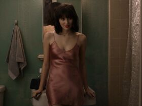 Джулия Голдани Тейес секси – Любовники s05e04 (2019) #5