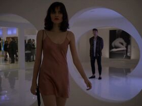 Джулия Голдани Тейес секси – Любовники s05e04 (2019) #9