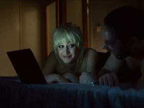 Юлия Рагнарссон голая – Ослеплённые s01e01-02 (2019) #3