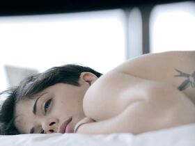 Надя Касанова секси – Стокгольмский синдром s01e03 (2016)