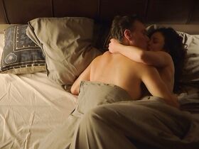 Мирейа Аиксала голая – Хоккеистки s01e03 (2019) #6