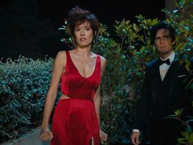 Элоди Фонтан секси – Плейбой под прикрытием (2019) #8