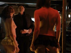 Розмари Куинлэн голая – Касл-Рок s02e02 (2019)