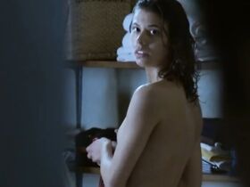 Валентина Виллальпандо голая – Река (2018)