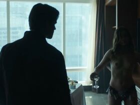 Дженнифер Круковски голая – Титаны s02e07 (2019) #4