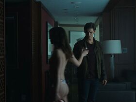 Дженнифер Круковски голая – Титаны s02e07 (2019) #5