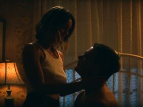 Лейла Джордж секси – По волчьим законам s04e08-09 (2019) #6