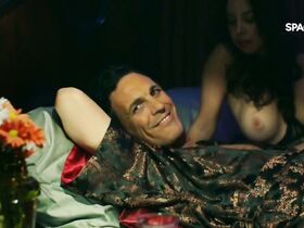 Натали Лланос голая – Монсон s01e06-07 (2019) #3