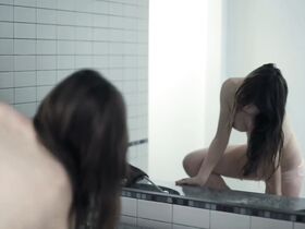 Кейт Лин Шейл голая – Радио Мэри (2017) #10