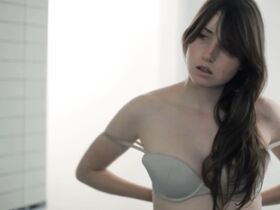 Кейт Лин Шейл голая – Радио Мэри (2017) #3