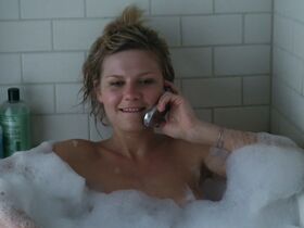 Кирстен Данст секси – Элизабеттаун (2005) #6