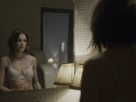 Ирене Асуэла секси – Монарка s01e02, e08 (2019) #3