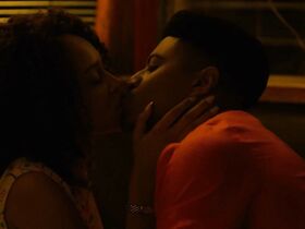 Рейн Эдвардс секси – Снегопад s03e07 (2019) #3