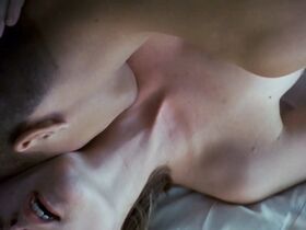 Кирстен Данст секси – Безумные и прекрасные (2001)