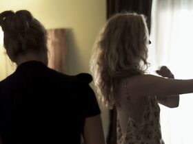 Эвелин Брошу голая – The Apartment (2012) #4