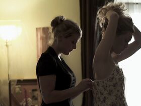 Эвелин Брошу голая – The Apartment (2012) #5