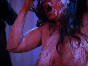 Лидия Касанова голая – Кровавый стрим (2017) #10