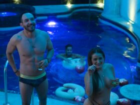 Сесилия Суарес секси – Дом цветов s02e04,e07,e08 (2019) #6