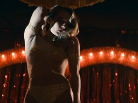 Фелисити Гилберт секси – Осознанный сон (2018) #2