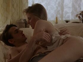 Кэрол Леви голая – Одни во тьме (1982) #6