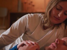 Ренате Реинсве секси – Человек человеку волк (2018)