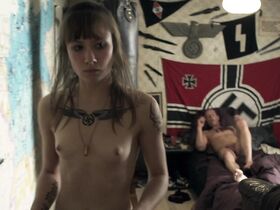 Алина Левшин голая – Экстремистки. Экстремистки. Combat Girls (2011) #5