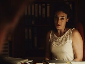 Бригитта Урхаузен секси – Капитани s01e05-06 (2019) #2