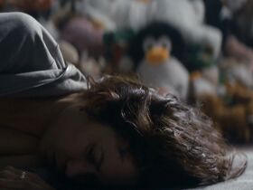 Ольга Куриленко секси – The Room (2019) #14