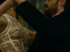 Ольга Куриленко секси – The Room (2019) #4