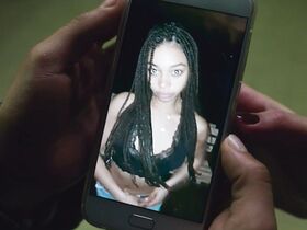 Манон Бреш секси – Смертельно опасно s01e03 (2019) #3