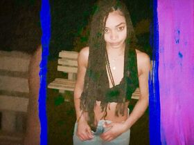 Манон Бреш секси – Смертельно опасно s01e03 (2019) #5