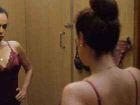 Кристина Уманья секси – Дикий округ s01e04 (2018)