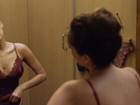 Кристина Уманья секси – Дикий округ s01e04 (2018) #3