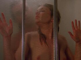 Керри Мак голая – Заложница: История Кристины Мареш (1983) #4