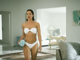 Эмили Уайатт секси – Восхождение пехотинца: Марбелья (2019) #11