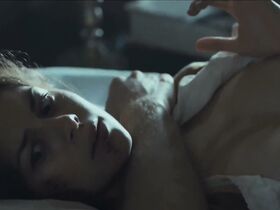 Джоана Коэльо голая – Мать Паула s01e02 (2017) #3