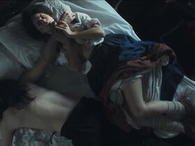 Джоана Коэльо голая – Мать Паула s01e02 (2017) #4