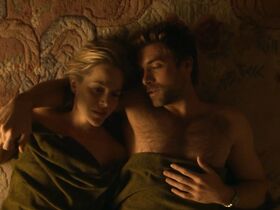 Джули Бенц секси – Круг друзей (2006) #6