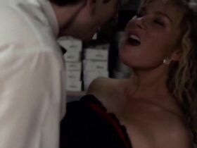 Кирстен Данст секси – Как стать Богом в центральной Флориде s01e06 (2019) #6