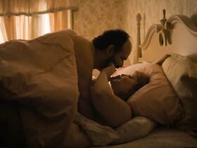 Бет Дитто секси – Как стать Богом в центральной Флориде s01e05 (2019) #2