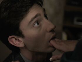 Кирстен Данст секси – Как стать Богом в центральной Флориде s01e04 (2019) #8