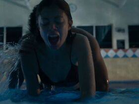 Шарлотта Хоуп голая – Бэнкрофт s02e01 (2019) #4