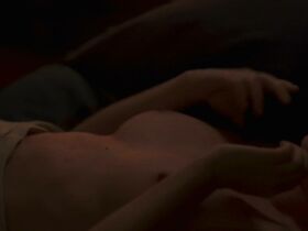 Дженнифер Ульрих голая – Достоинство s01e04 (2019)