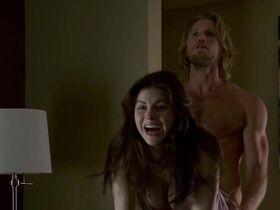 Александра Даддарио секси, Кейт Аптон секси – Стоянка (2017) #18