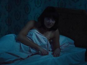 Эмма Стоун секси, Андреа Райзборо секси – Битва полов (2017) #4